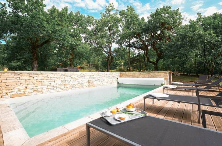 Location de vacances pour 6 personnes, avec terrasse ainsi que piscine et jardin à Luzech - 2