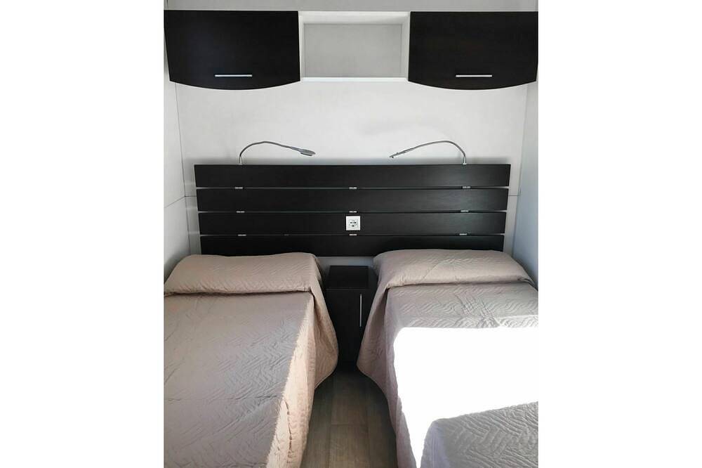 Lovely apartment in villa for 6 guests with Wifi, pool, A/C and terrace in Marina di Bibbona, Bibbona