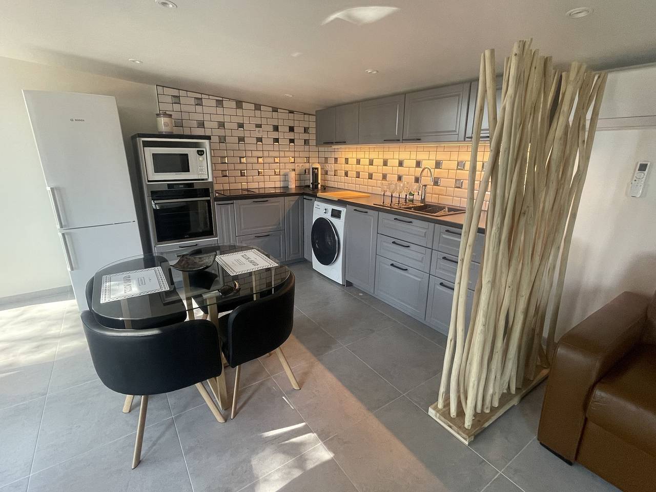Studio entier, Studio « Cabanon Des Amandiers » avec terrasse privée, Wi-Fi et climatisation in Sanary-sur-Mer, Région de Toulon