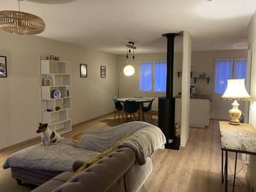 Gîte pour 4 personnes, avec jardin et terrasse, animaux acceptés à Courpière