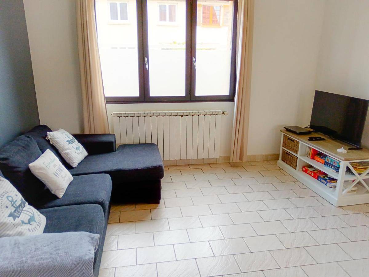 Three-Bedroom House in Petit-Fort-Philippe, Gravelines