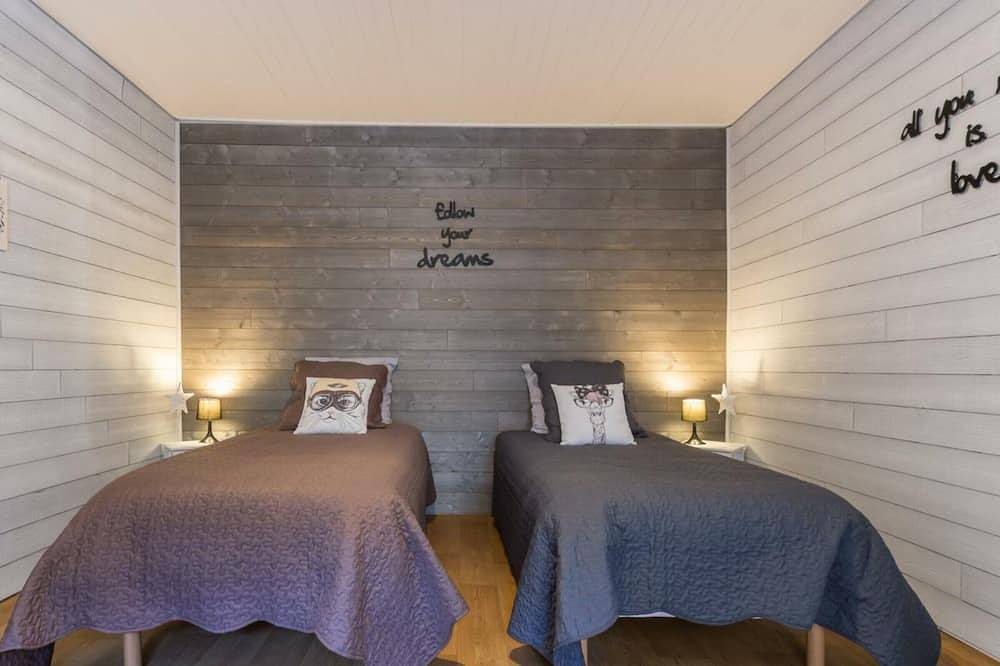 Independent house near the beach with garden, baby equipment, and Wi-Fi included in Siouville-Hague, Côte de la Déroute
