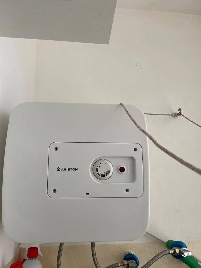 Gîte pour 4 personnes, avec terrasse dans Praia - 2