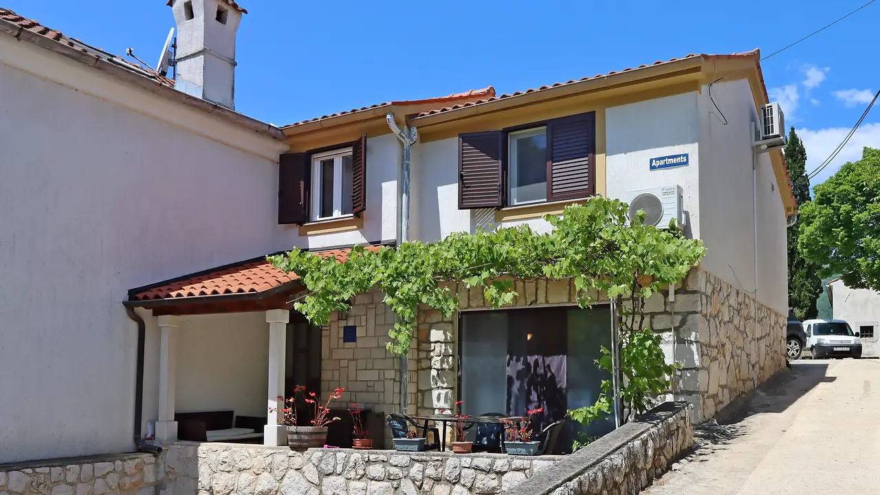 Appartamento vacanze a Kvarn a partire da 109€ a notte