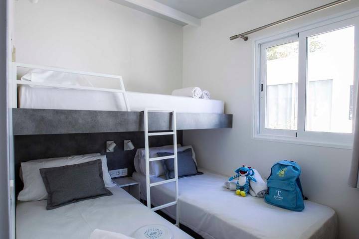 Camping pour 4 personnes, avec Terrasse et Jardin ainsi que Bassin pour enfant et Piscine à Tarragone - 3