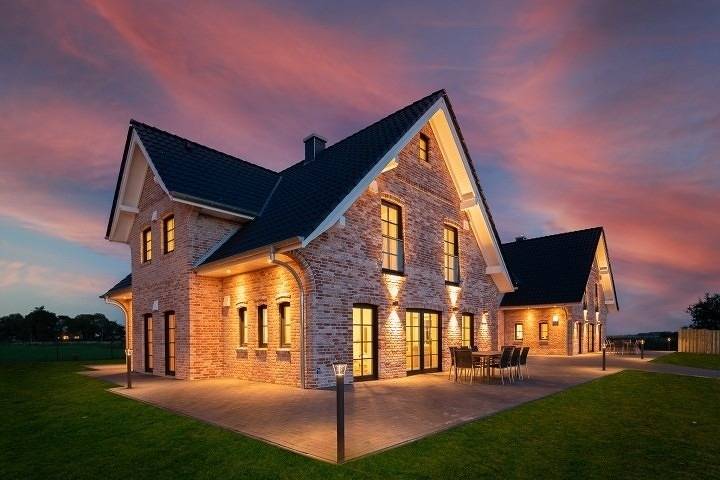 Ferienhaus für 8 Personen, mit Garten und Sauna sowie Terrasse und Whirlpool in Osterhever