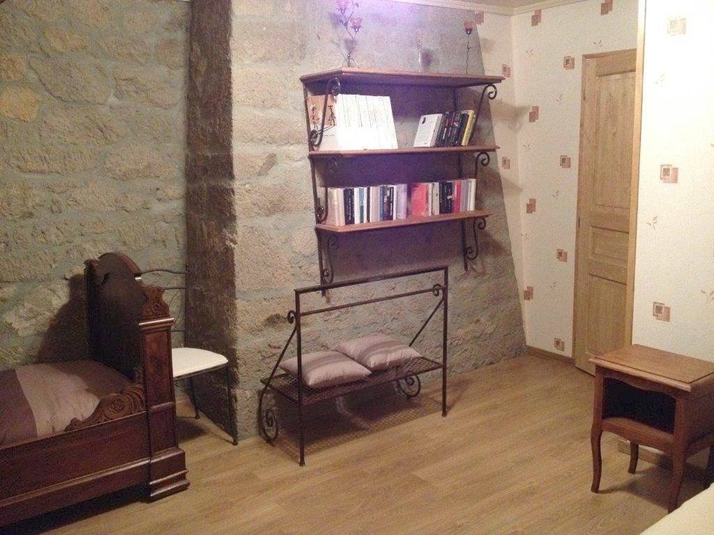 La maison d oscar in Menet, Parc naturel régional des Volcans d'Auvergne