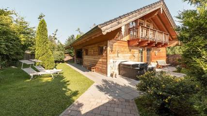 Ferienhaus für 6 Personen, mit Whirlpool und Sauna sowie Garten, mit Haustier im Berchtesgadener Land