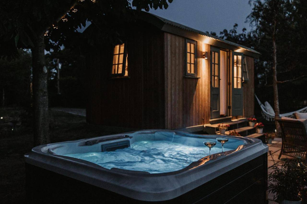 The Dragonfly Shepherds Hut in Great Bentley, Essex