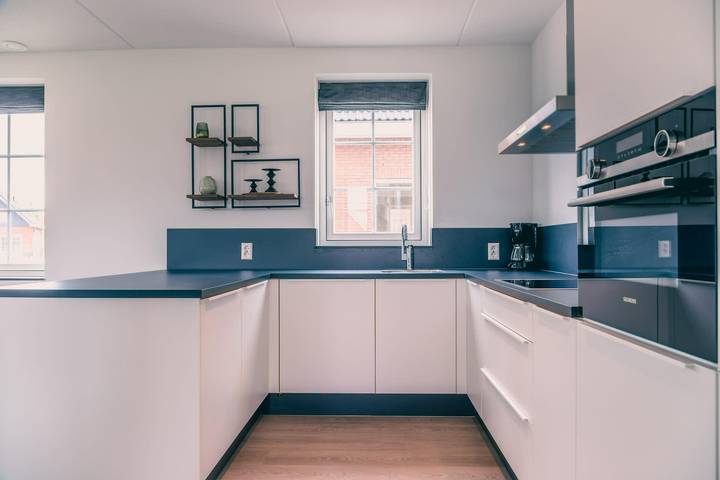 Ferienhaus für 8 Personen, mit Balkon/Terrasse und Whirlpool sowie Terrasse und Garten in Medemblik - 2