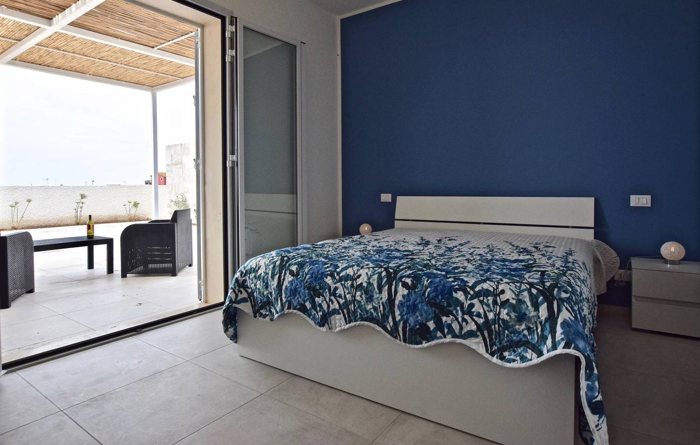 Sea View Apartment with Pool, Terrace & Parking, 800m to Marina di Ragusa Beach. in Ragusa, Ragusa Province