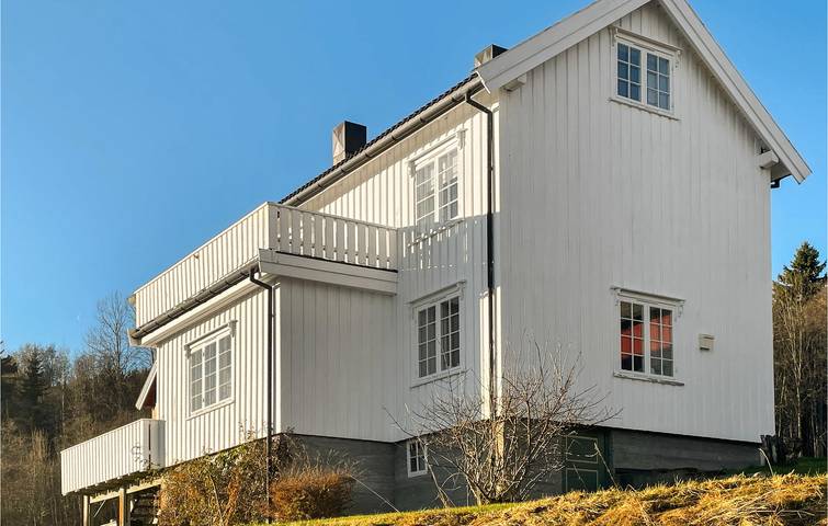 Ferienhaus für 7 Personen, mit Terrasse und Garten in Tröndelag - 4