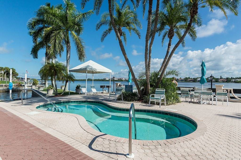 Ganze Wohnung, Einheit 354 - 2 Schlafzimmer 2 Badezimmer Bay Side Interior Condominium in Siesta Key Beach, Siesta Key