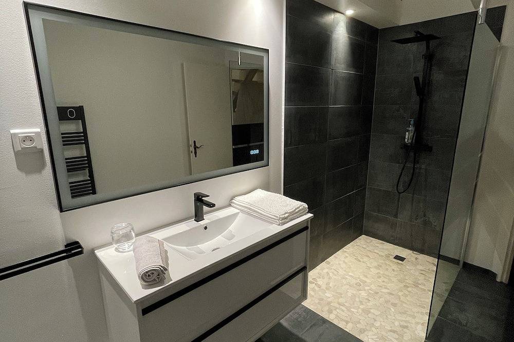 Entire apartment, Luxury Apartment Atypical in Épinal, Épinal region