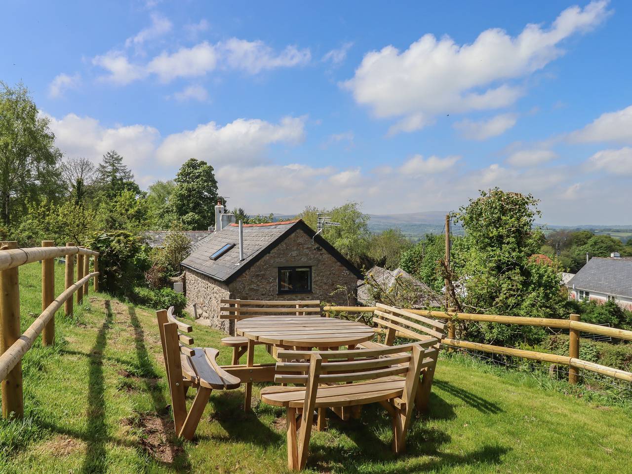 Ash Cottage in Chagford, Dartmoor National Park