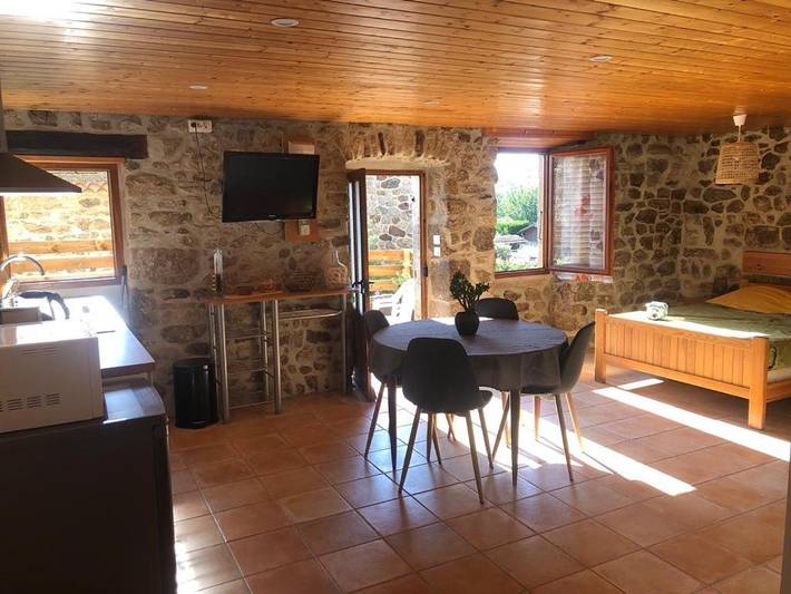 Appartement de vacances pour 4 personnes, avec Terrasse à Saint-Désirat