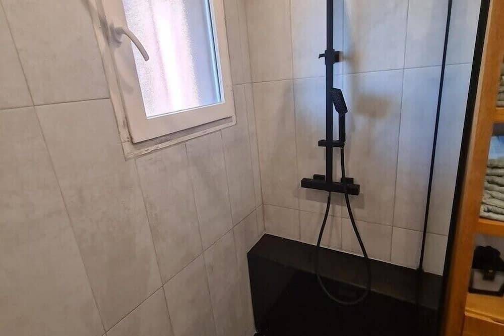 Entire apartment, Apartment with marina and sea view in Port-de-Bouc, Istres region