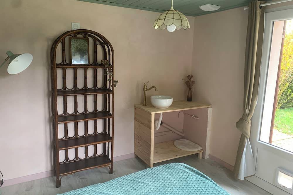 Maison atypique en forêt : détente & télétravail in Pontgouin, Région de Chartres