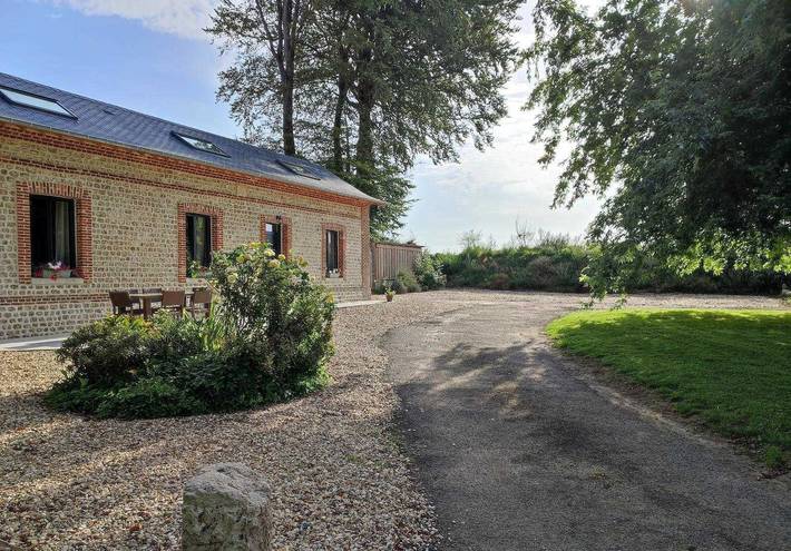 Gîte pour 6 personnes, avec jardin et terrasse à Écretteville-lès-Baons