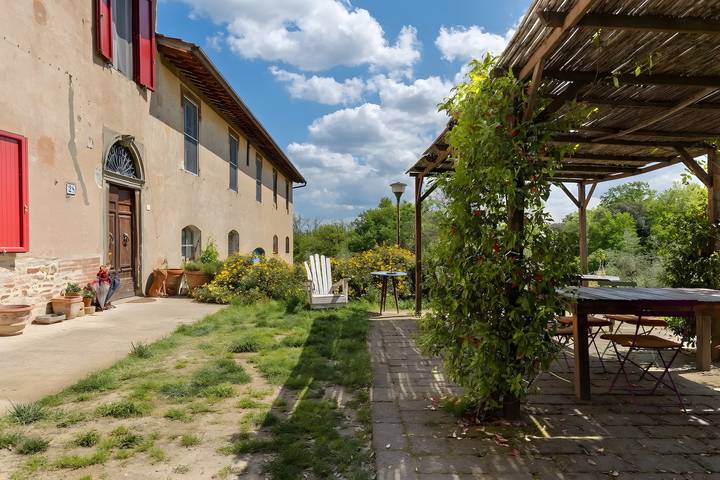 Entire apartment, Room 'Olivo - Fattoria Le Caprine' with Shared Garden, Wi-Fi and Air Conditioning in Gambassi Terme, Chianti