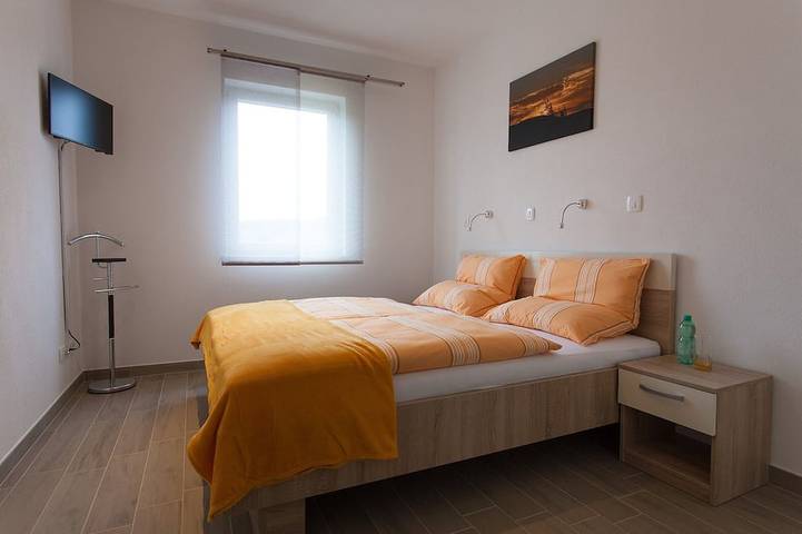 Bungalow für 8 Personen, mit Garten auf Krk - 2