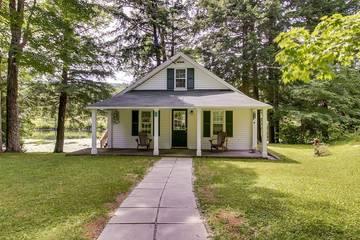 Vacation House for 6 Guests in Ludlow, Okemo Mountain, Picture 3