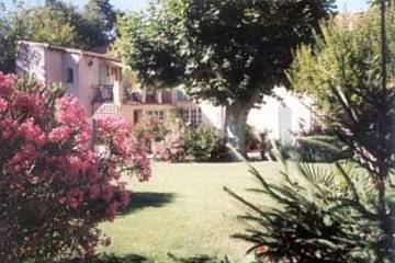 Gîte pour 6 personnes, avec jardin et terrasse à Orgone