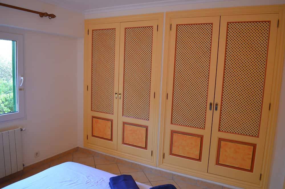 Ganze Wohnung, 1 Bed Guest Apartment #1 - Portals Nous. in Bendinat, Calvià