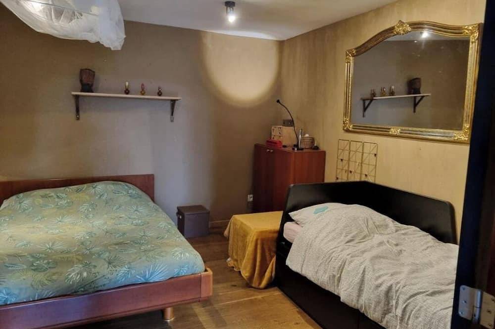 Gee shares her home in Lieja, Liège region
