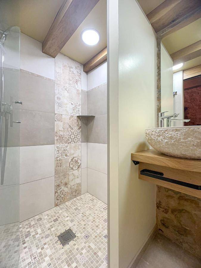 Location de vacances pour 2 personnes, avec terrasse à Terrasson-Lavilledieu - 4