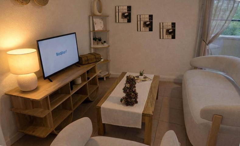 Appartement de vacances pour 4 personnes, avec piscine et terrasse