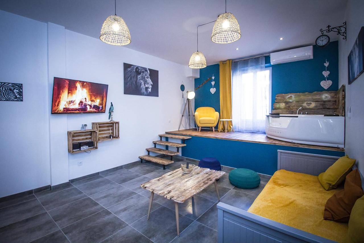 Appartement entier, Au Canal du Midi - Appartements au cœur de la ville in Carcassonne, Région de Carcassonne