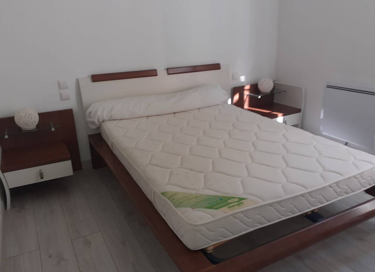 Appartement entier, Appartement situé en ville, à 800 m des Thermes in Jonzac, Région de Jonzac