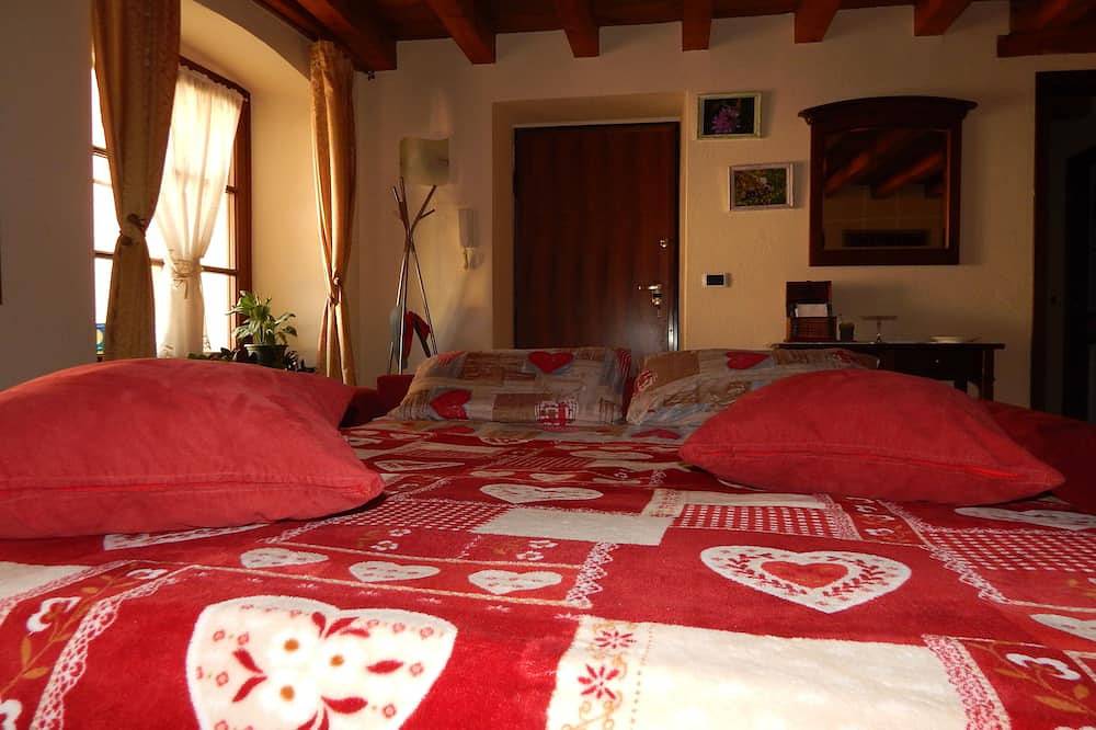 Appartement entier, Appartement by Paolo Aosta Praetoria in Aoste, Alpes valaisannes