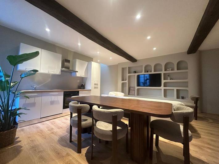 Location de vacances pour 8 personnes, avec vue et jardin, animaux acceptés à Charleville-Mézières