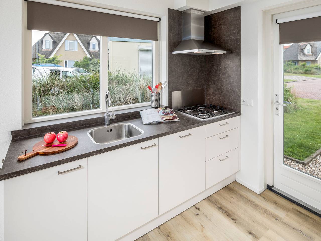 Villa nahe Strand mit Garten-Terrasse in Julianadorp aan Zee, Julianadorp