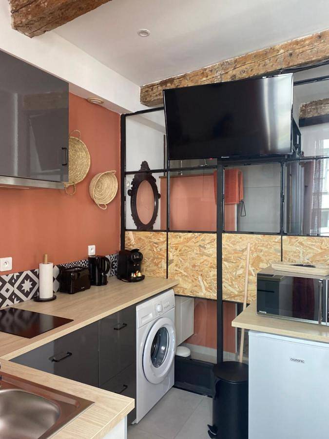 Gîte pour 2 personnes, avec vue dans Basilique De Sainte Marie Majeure La Major Marseille - 3