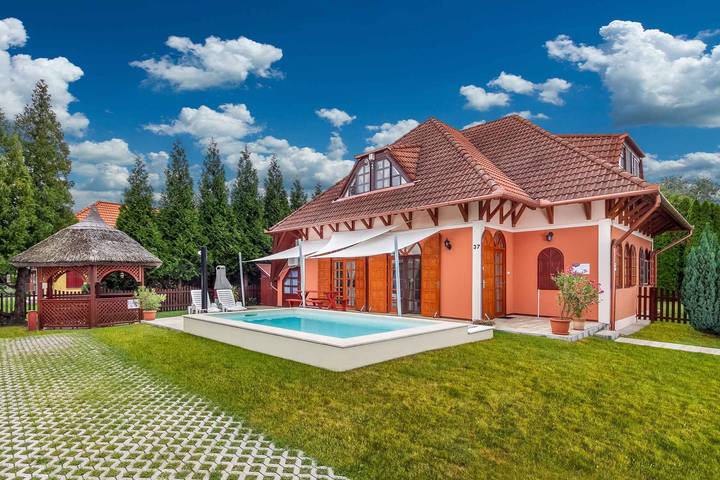 Ferienhaus für 8 Personen, mit Garten, mit Haustier