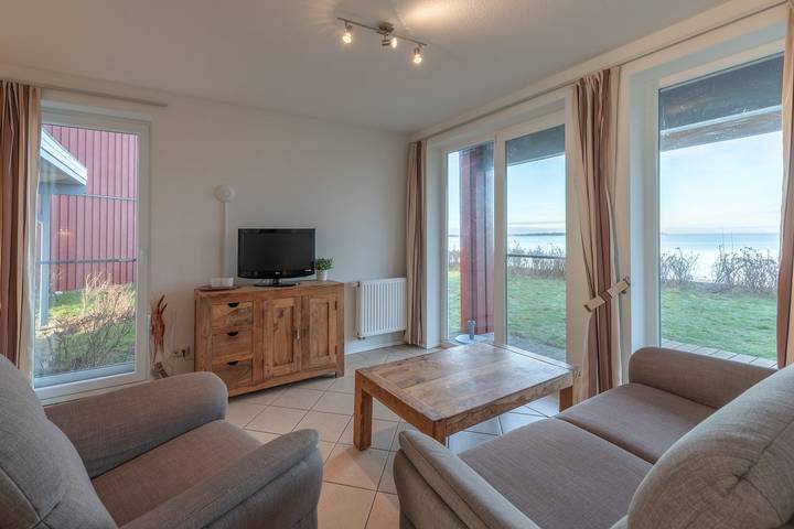Ferienwohnung für 4 Personen, mit Terrasse und Sauna sowie Seeblick in Rechlin - 2