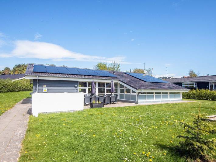 Ferienhaus für 14 Personen, mit Terrasse und Pool, mit Haustier in Lyngsbæk Strand - 2