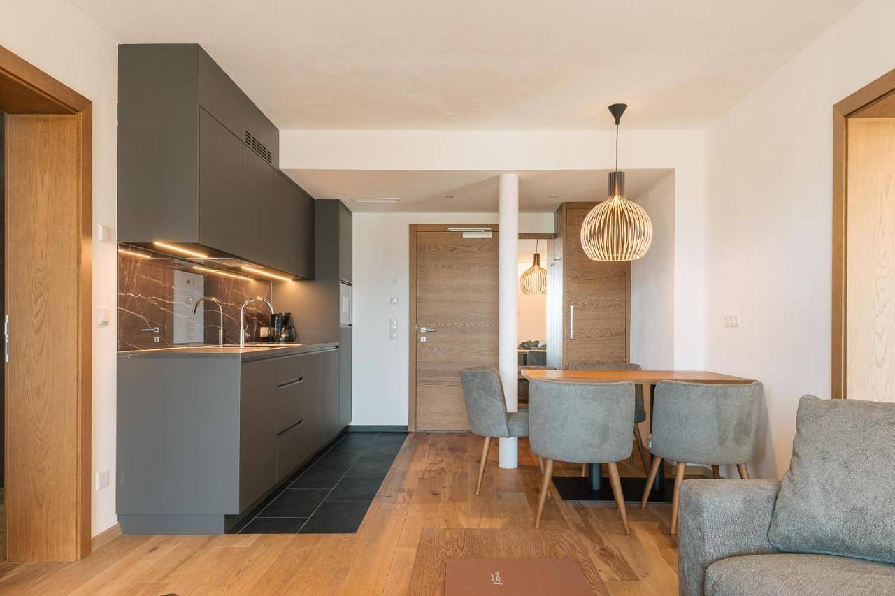 One-Bedroom Apartment with Terrace in Dorf Tirol, Texelgruppe