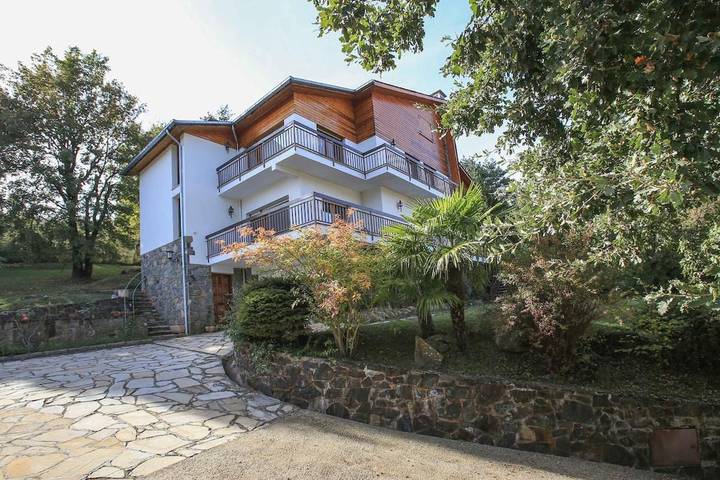 Gîte pour 5 personnes, avec vue et jardin à Ripoll - 2