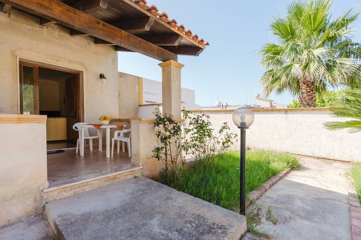 Location de vacances pour 5 personnes, avec jardin à Mazara del Vallo