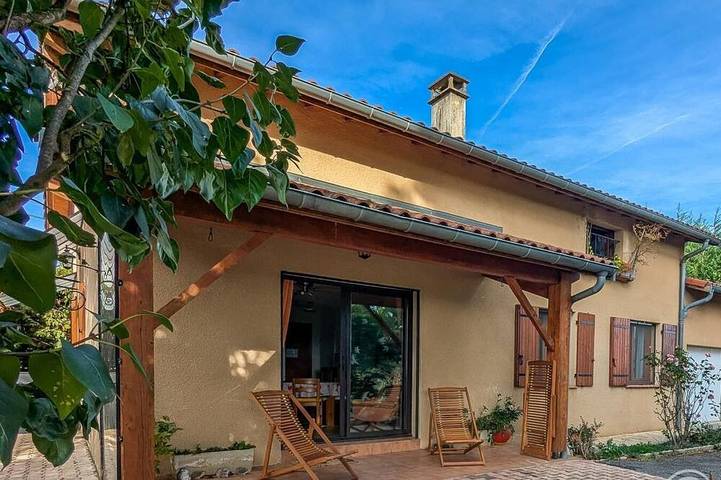 Location de vacances pour 5 personnes, avec Jardin à Villeneuve-de-Rivière