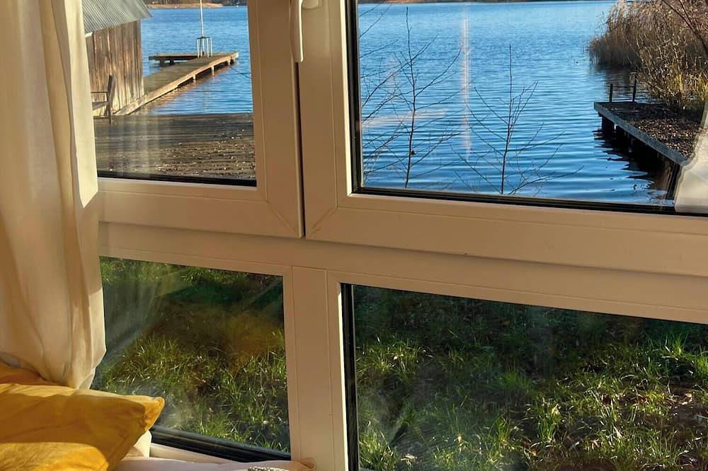Gesamte Unterkunft direkt am See in Canow, Wustrow (Mecklenburgische Seenplatte)