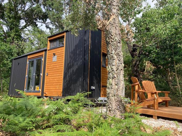 Location de vacances pour 3 personnes, avec piscine et jardin dans Alvares