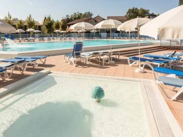 Gîte pour 4 personnes, avec piscine et balcon, animaux acceptés à Monflanquin