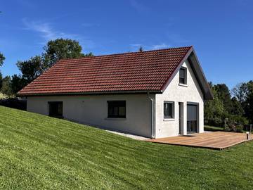 Gîte pour 8 personnes, avec jardin et terrasse dans Avoudrey