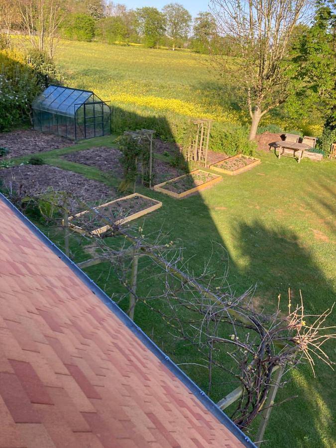 Gîte pour 4 personnes, avec vue et jardin à Cairon - 4