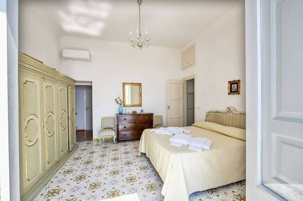 Schöne Villa mit herrlicher Terrasse mit Meerblick in Conca dei Marini, Amalfiküste